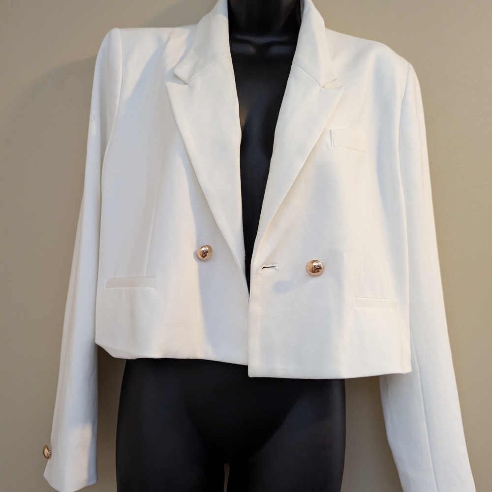 Rachel Zoe White Blazer with Gold Buttons - Picture 4 of 6